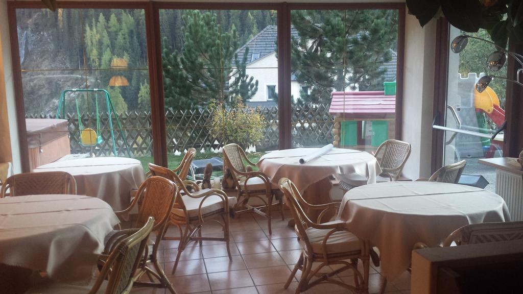 Hotel Garni Gardena - Appartments Santa Cristina Val Gardena Eksteriør billede