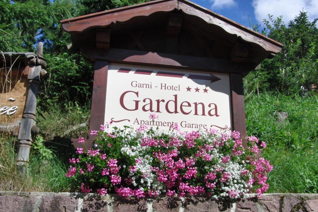Hotel Garni Gardena - Appartments Santa Cristina Val Gardena Eksteriør billede