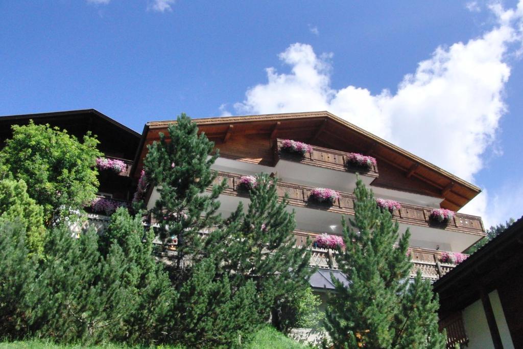Hotel Garni Gardena - Appartments Santa Cristina Val Gardena Eksteriør billede